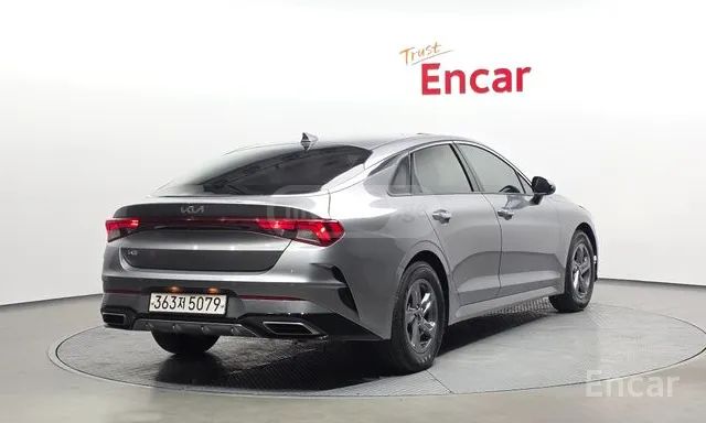 Kia K5 - фото 1