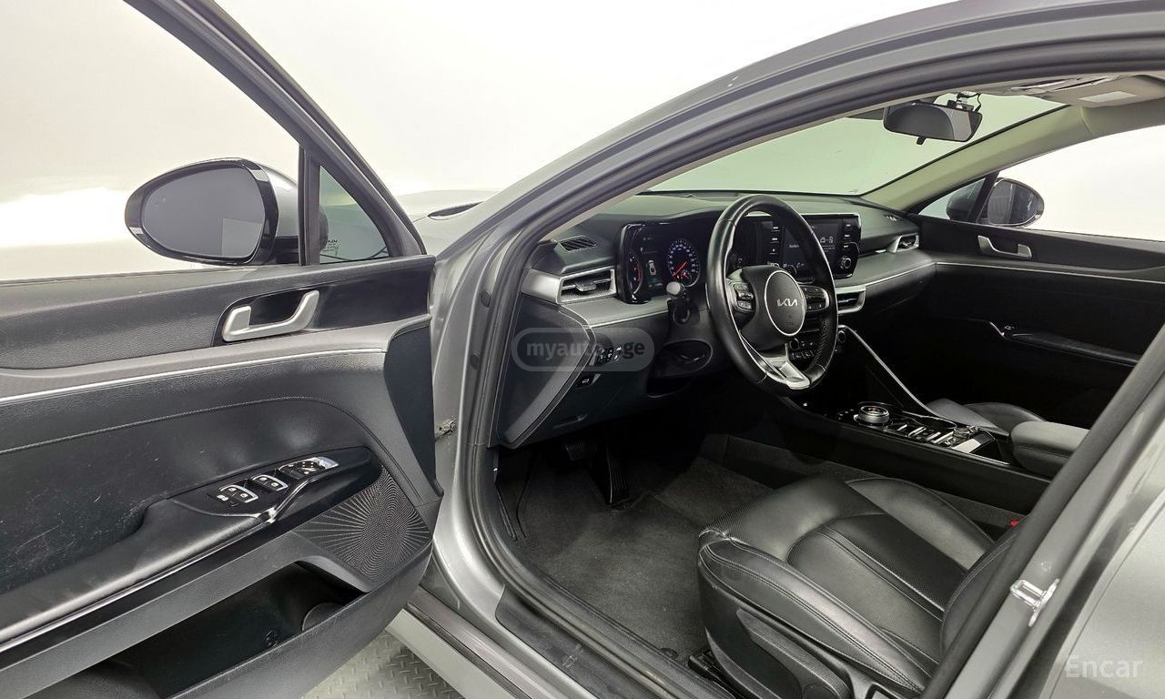 Kia K5 - фото 10