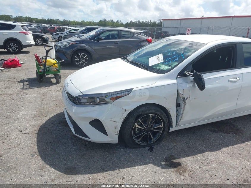 Kia Forte - фото 6