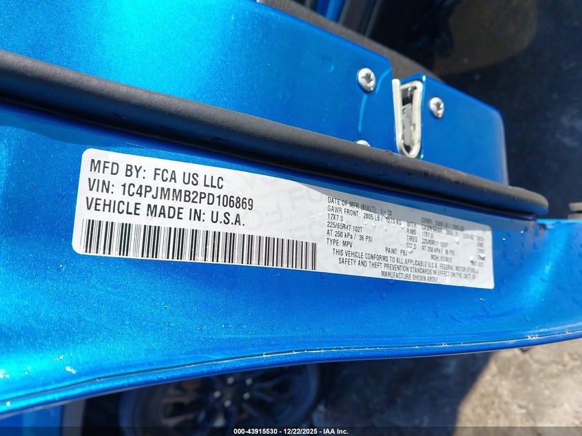 Jeep Cherokee 2023 — миниатюра 9