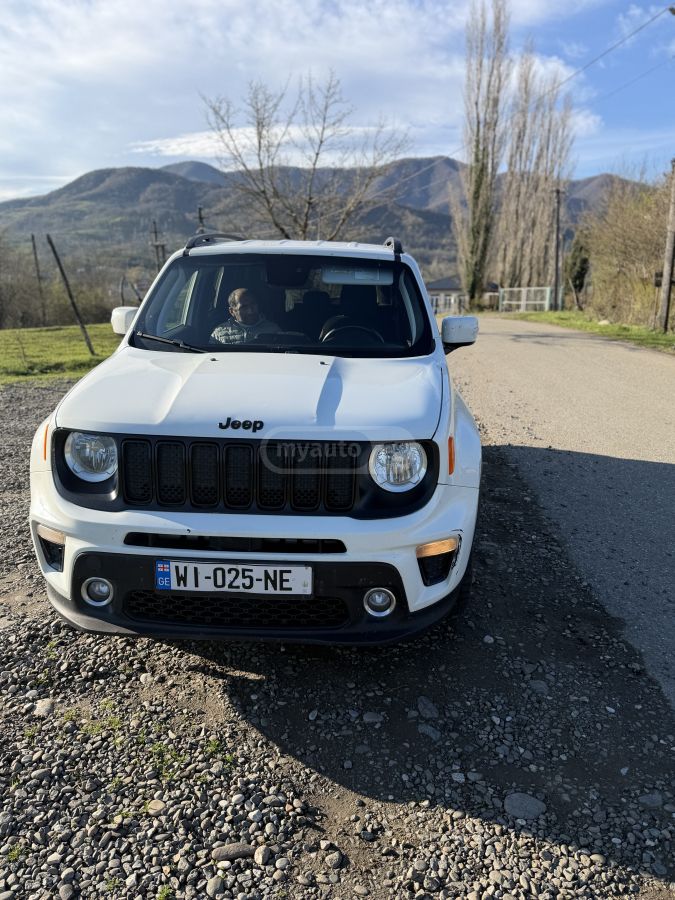 Jeep Renegade - фото 1