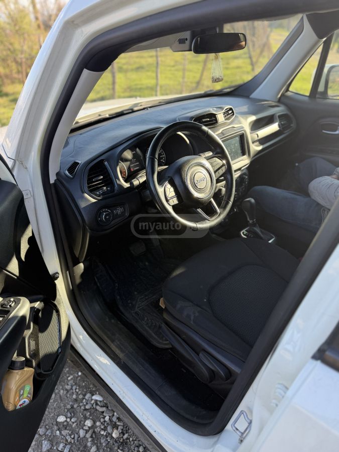 Jeep Renegade - фото 6