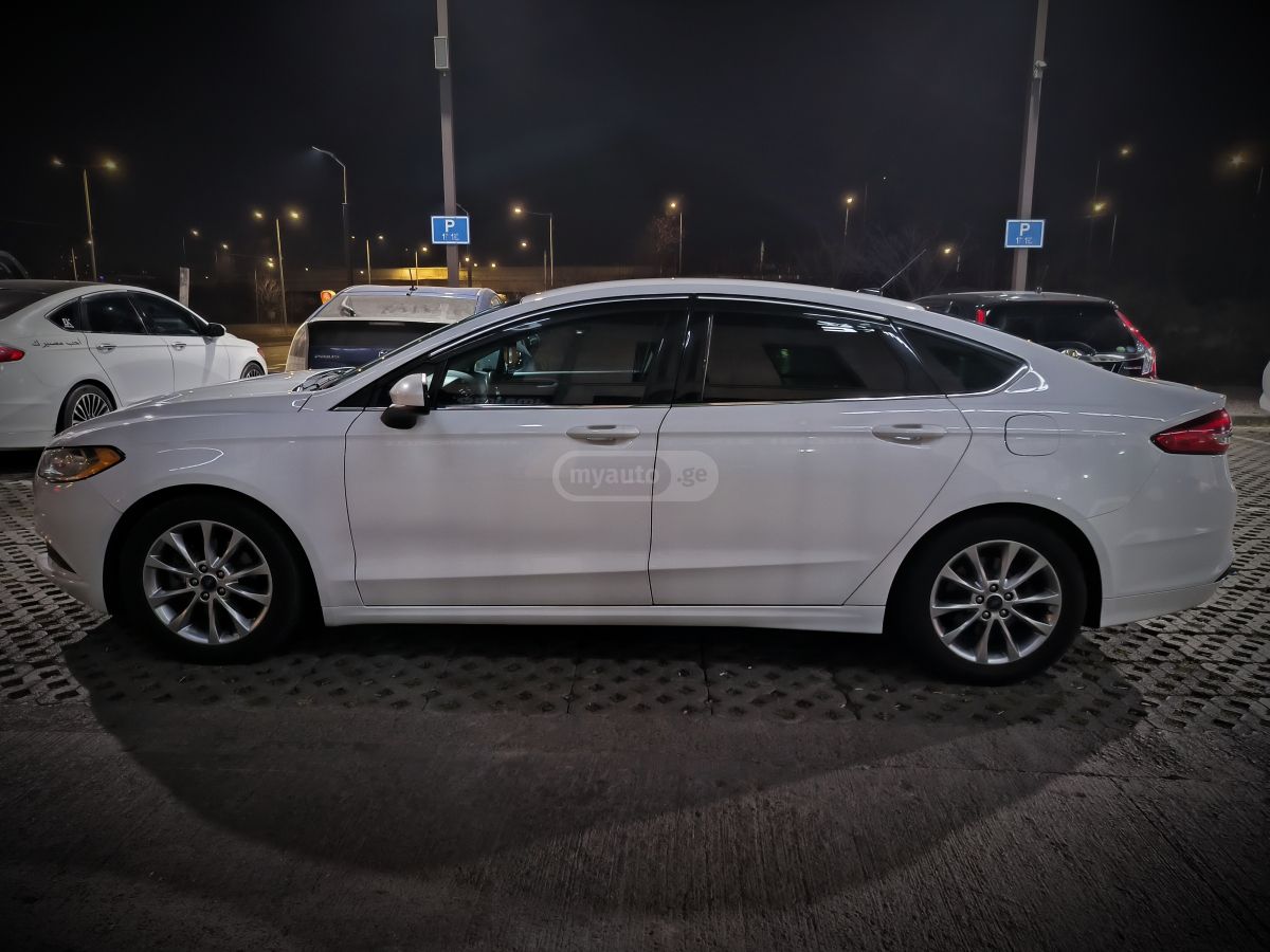 Ford Fusion - фото 3