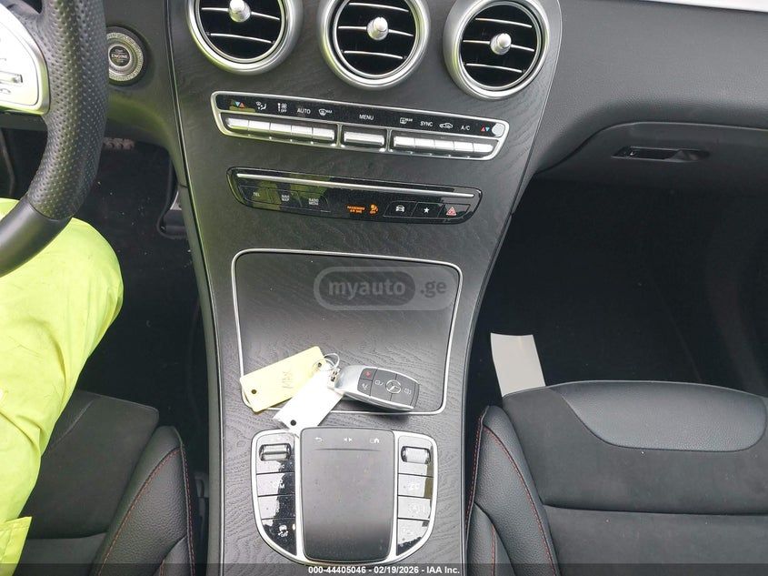 Mercedes-Benz GLC 43 AMG Coupe 2023 — миниатюра 10