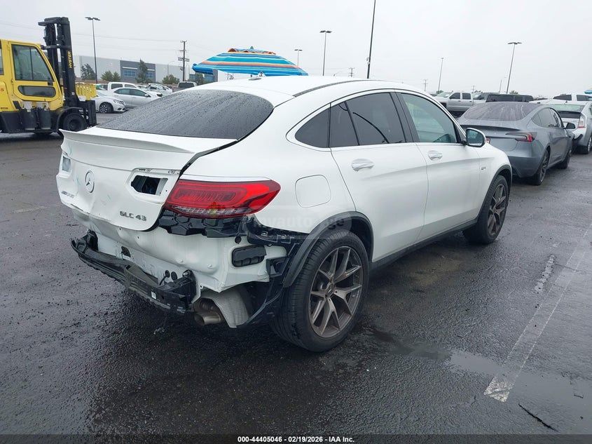 Mercedes-Benz GLC 43 AMG Coupe 2023 — миниатюра 4