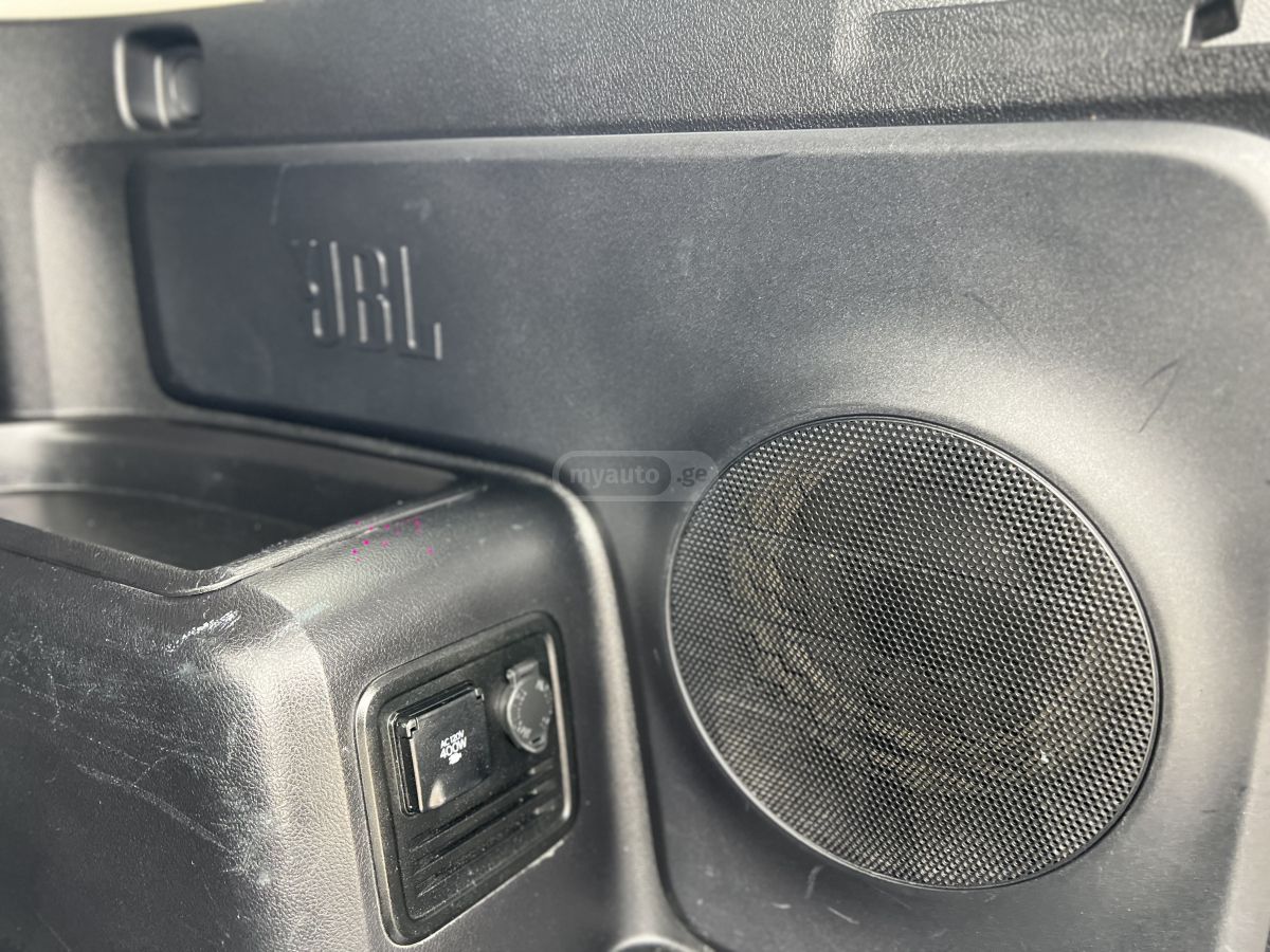 Toyota 4 Runner - фото 12