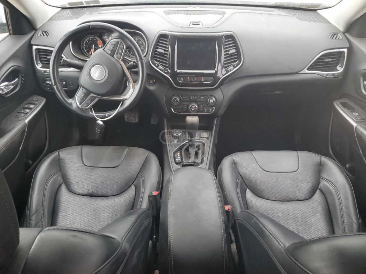 Jeep Cherokee - фото 8