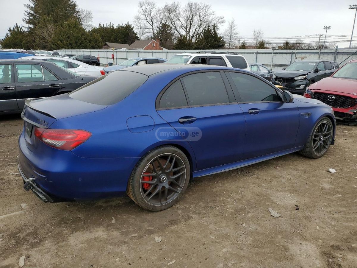 Mercedes-Benz E 63 AMG 2021 — миниатюра 3
