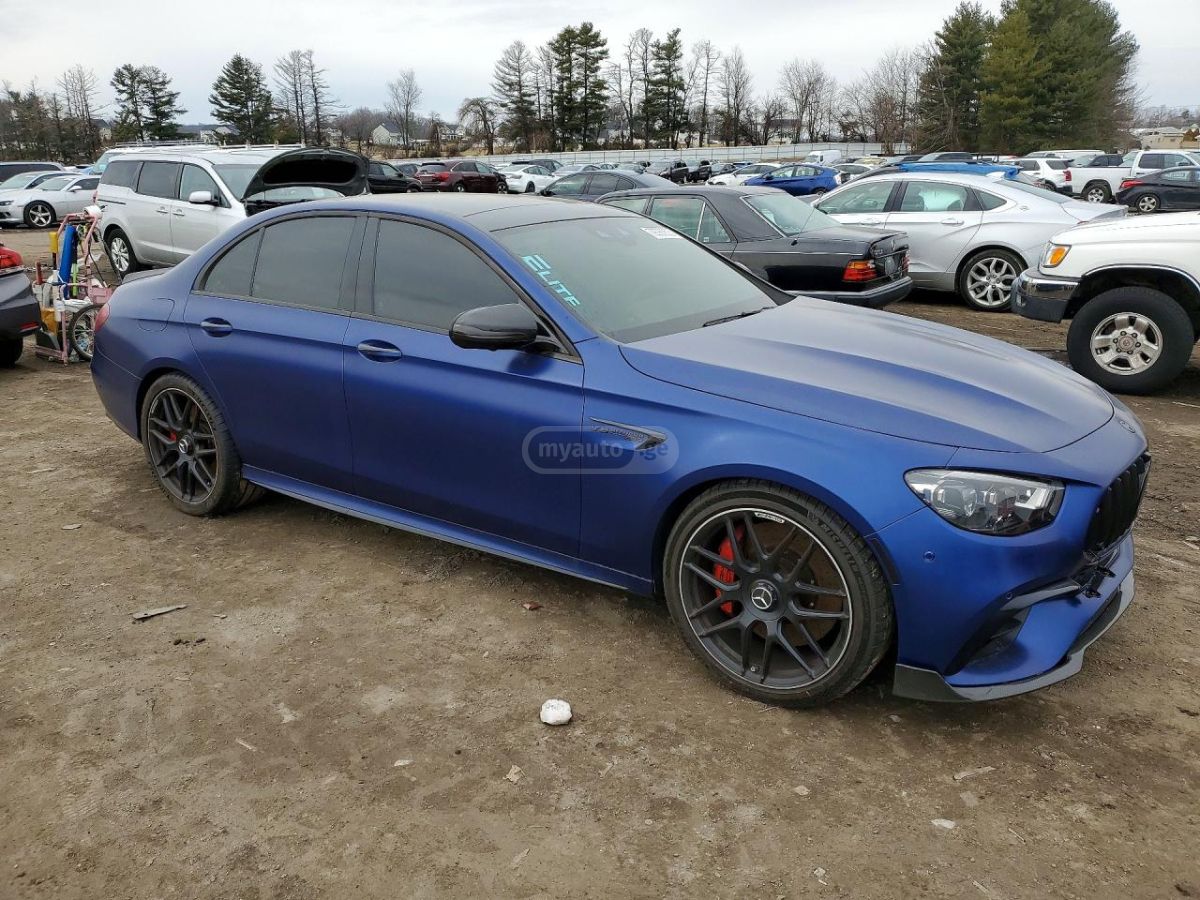 Mercedes-Benz E 63 AMG 2021 — миниатюра 4
