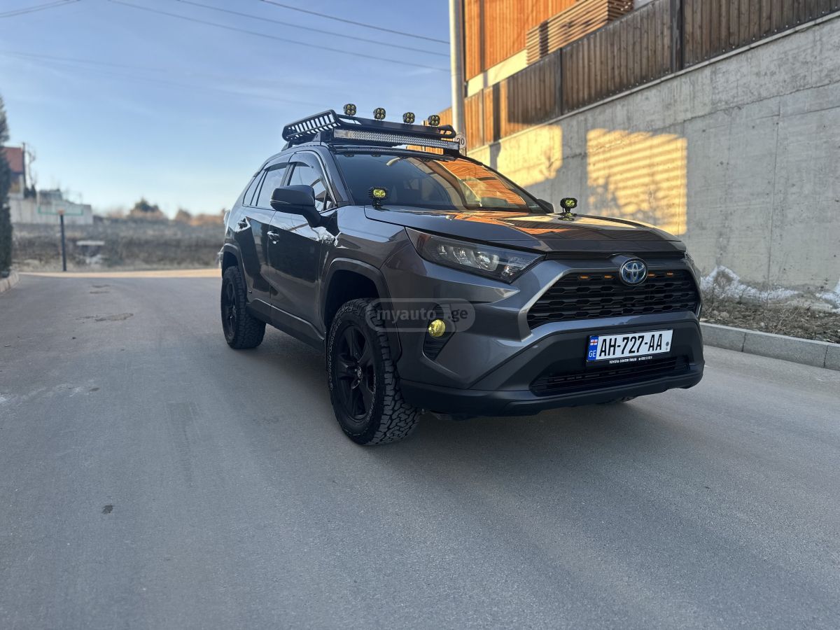 Toyota Rav 4 - фото 2