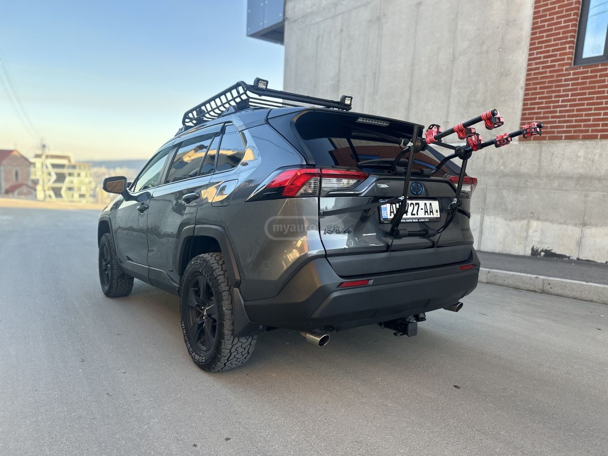 Toyota Rav 4 - фото 4