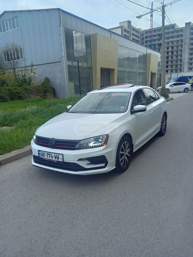 Volkswagen Jetta - фото 3