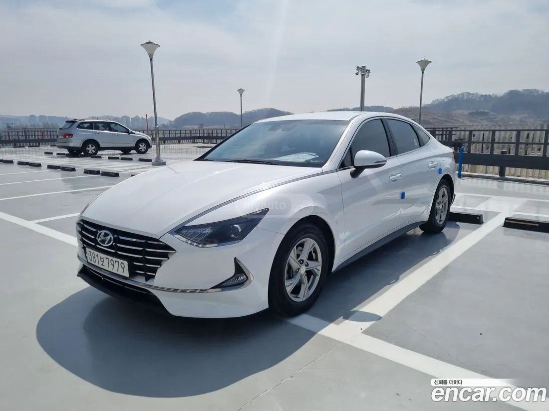 Hyundai Sonata - фото 1