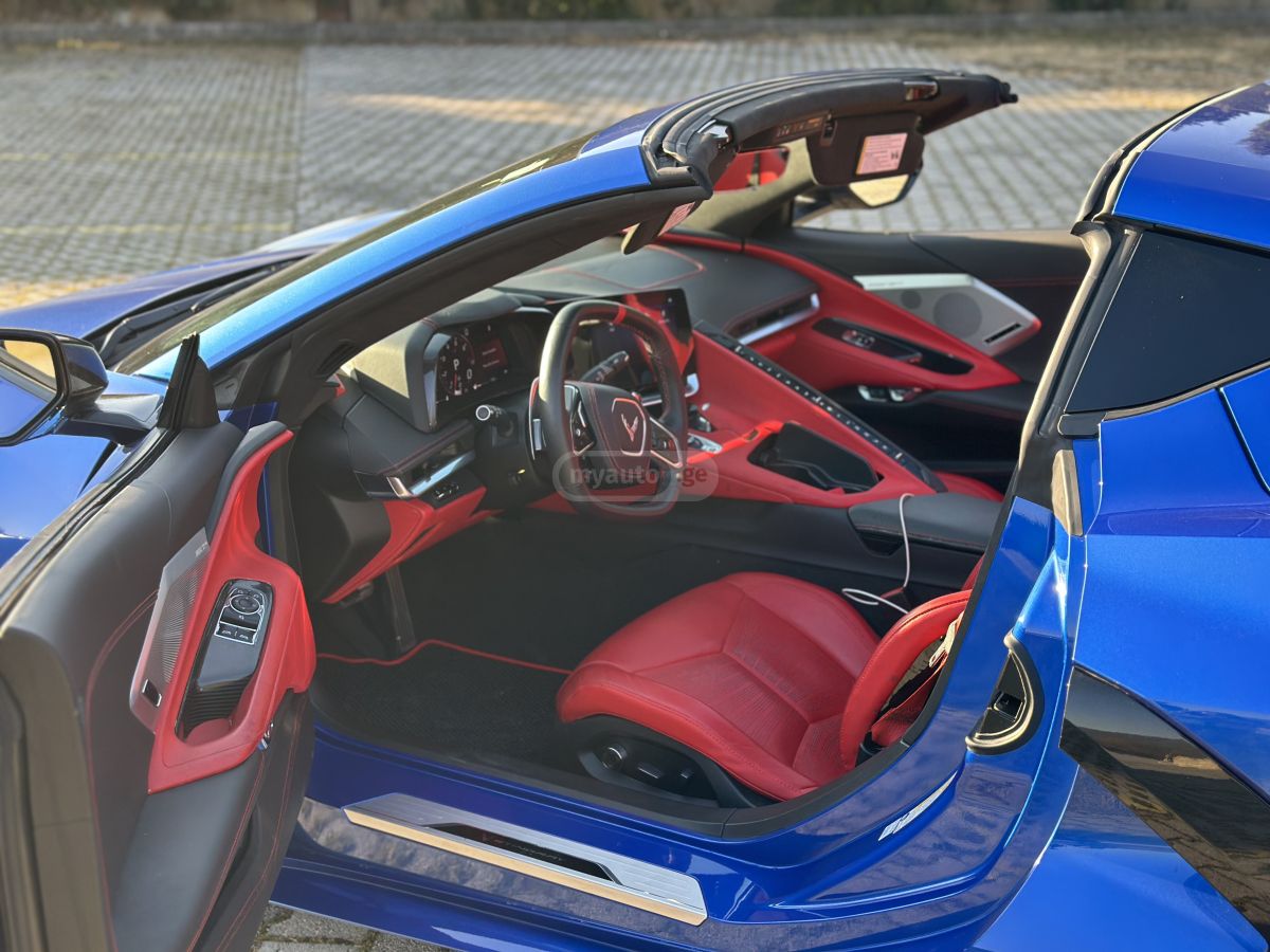 Chevrolet Corvette 2022 — миниатюра 10