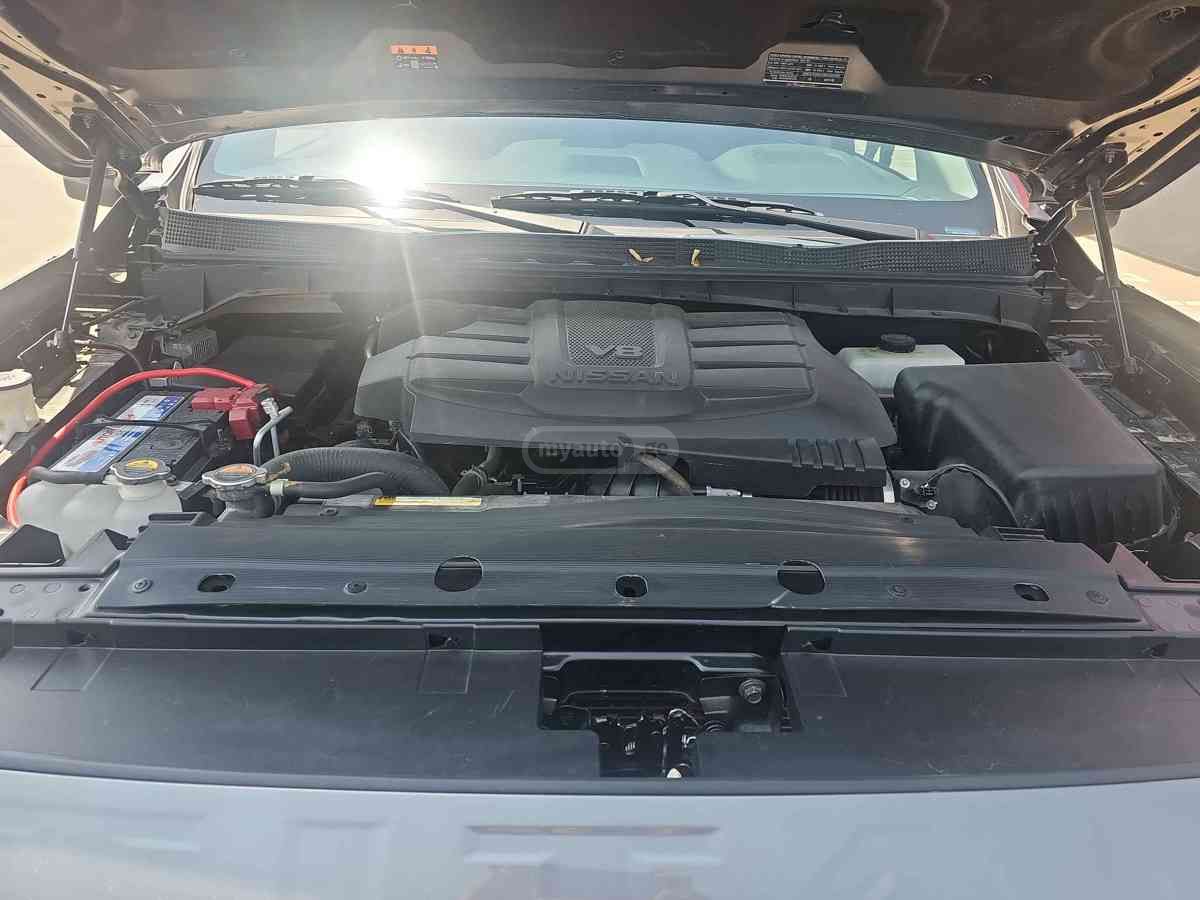 Nissan Titan 2022 — миниатюра 3