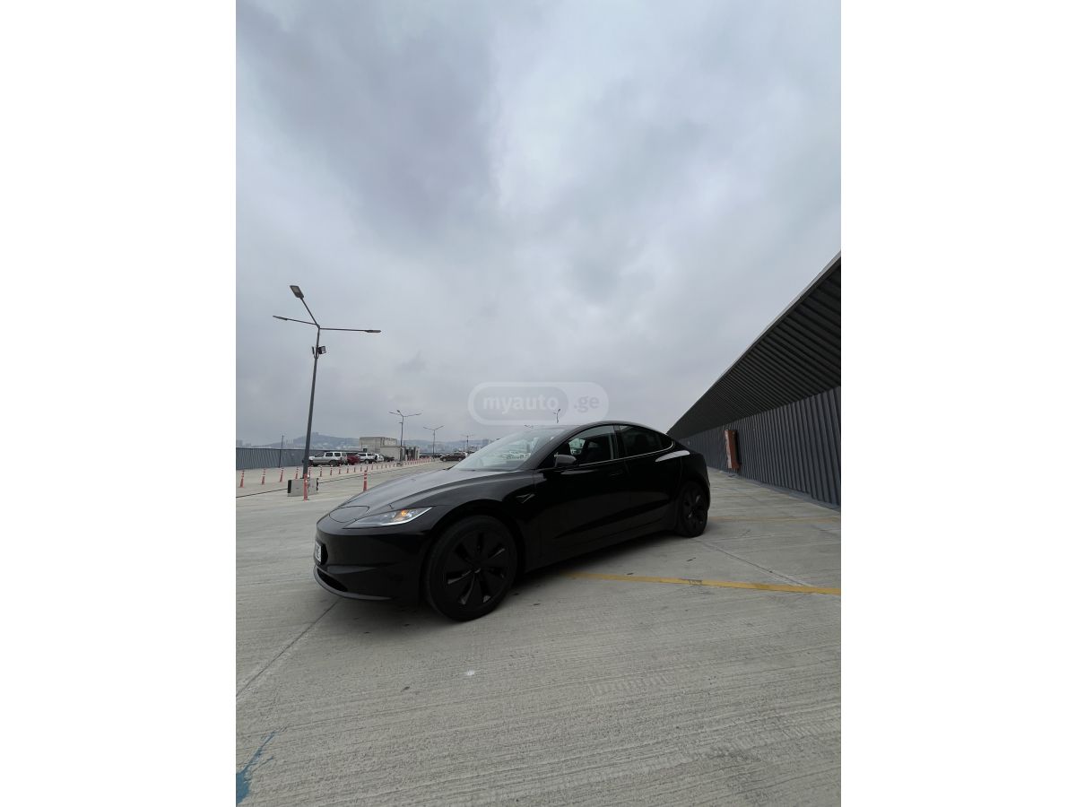 Tesla Model 3 - фото 3