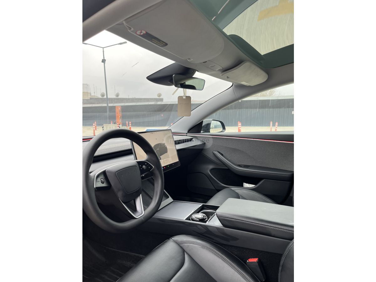 Tesla Model 3 - фото 6
