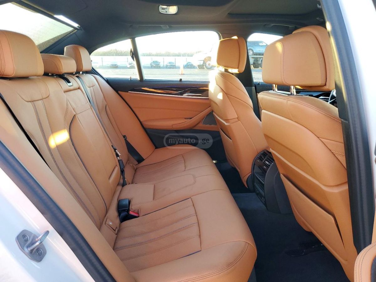 BMW M550 2023 — миниатюра 10