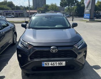 ToyotaRAV 4