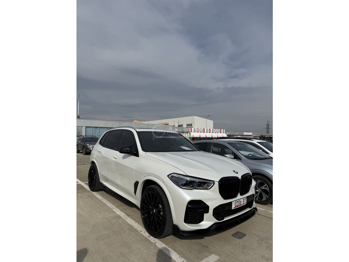 BMW X5 - фото 1