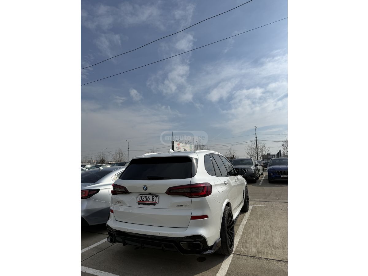 BMW X5 - фото 2