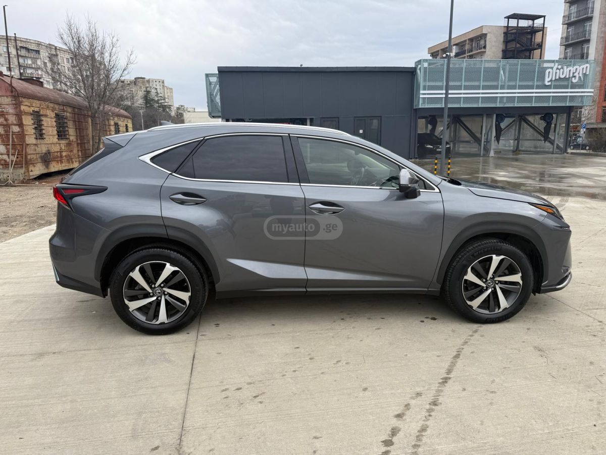 Lexus NX 300 - фото 3