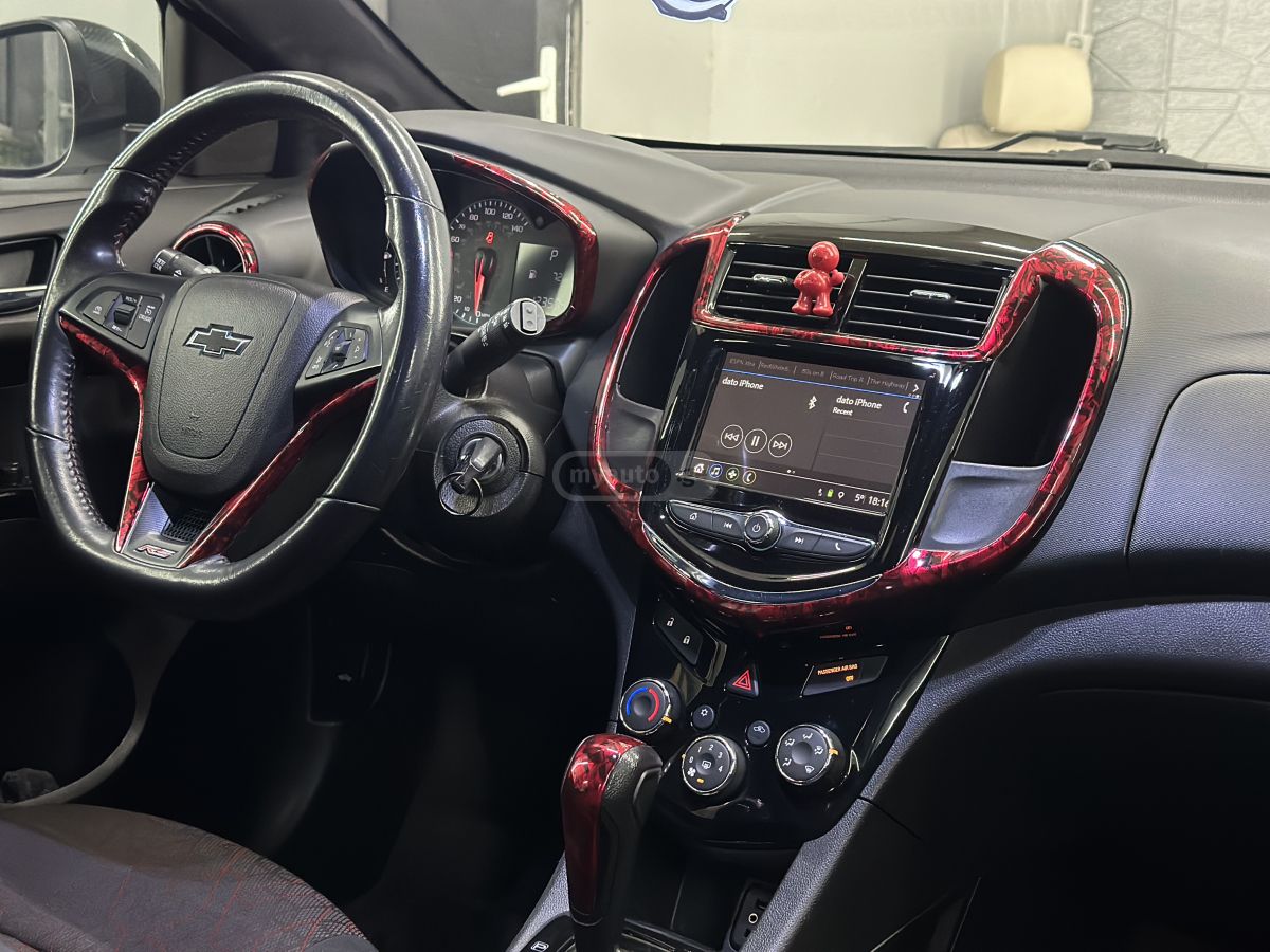 Chevrolet Sonic - фото 6