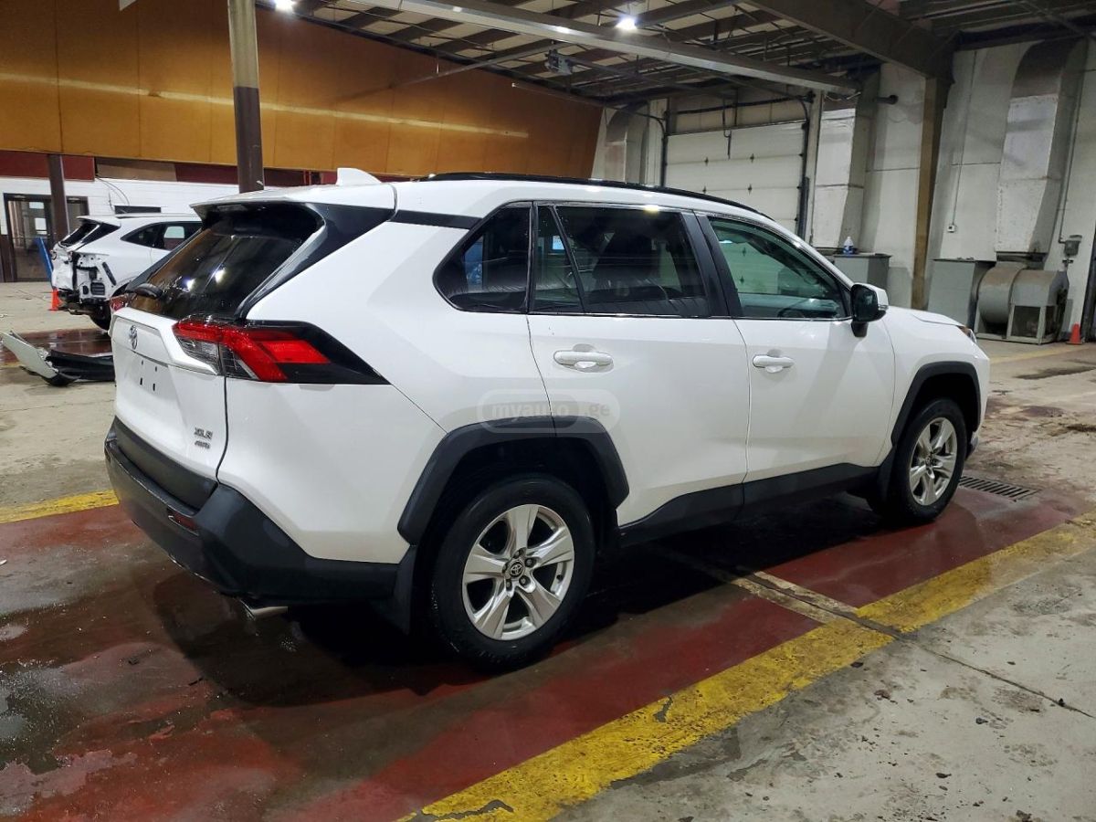 Toyota XLE 4dr All-Wheel Drive Automa — миниатюра 3