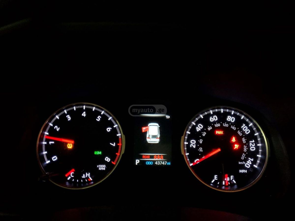 Toyota XLE 4dr All-Wheel Drive Automa — миниатюра 9