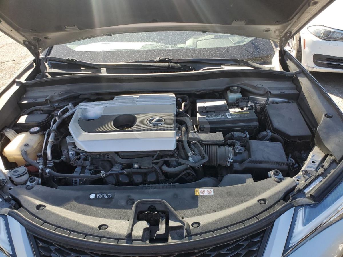 Lexus UX 200 - фото 10