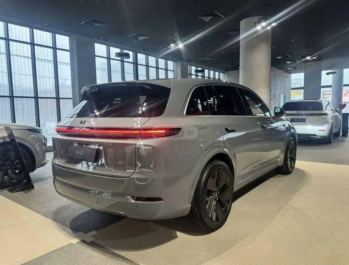 Li Xiang L7 ULTRA 52.3 kWh 2026 — миниатюра 5