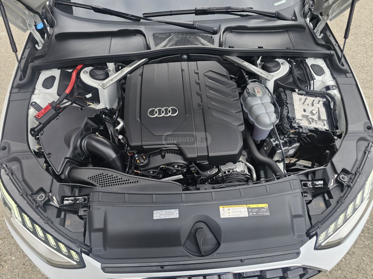 Audi 40 Premium 4dr All-Wheel Drive — миниатюра 11