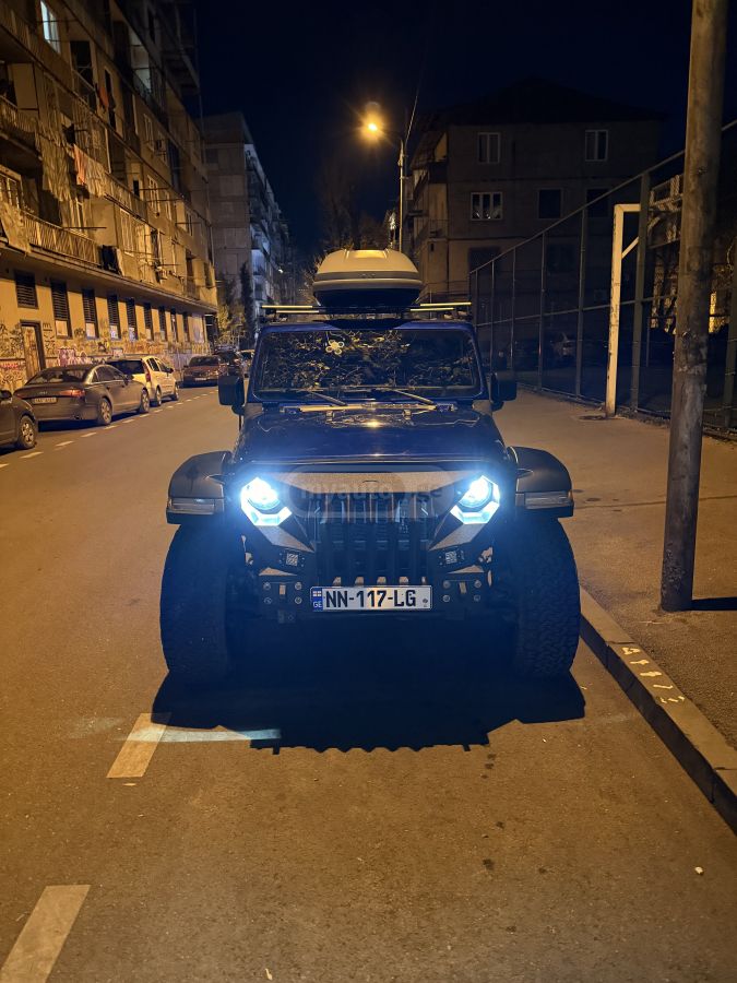 Jeep Wrangler - фото 1