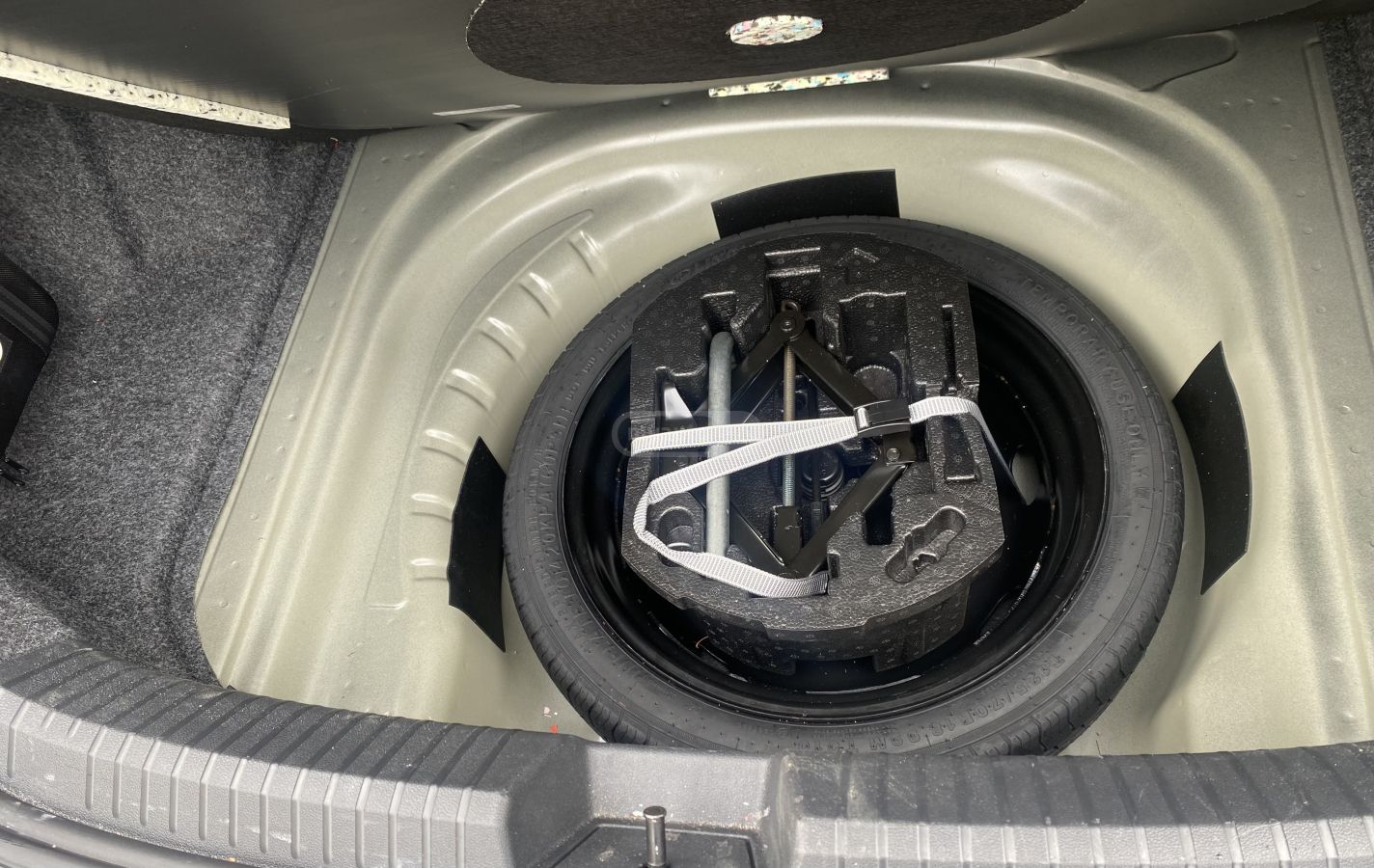 Volkswagen Jetta - фото 10