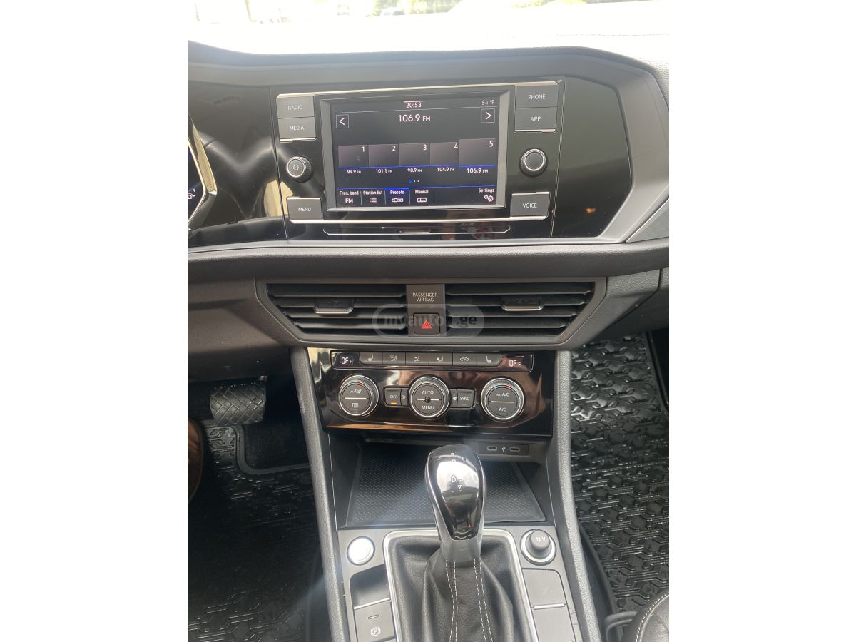 Volkswagen Jetta - фото 15