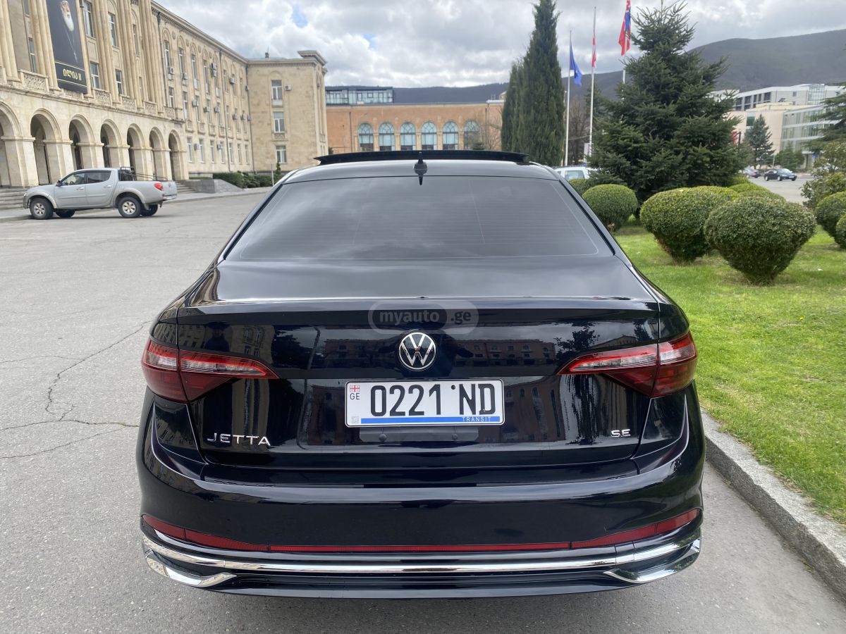 Volkswagen Jetta - фото 3