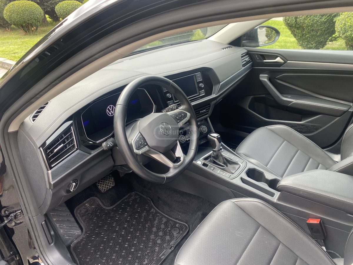 Volkswagen Jetta - фото 5