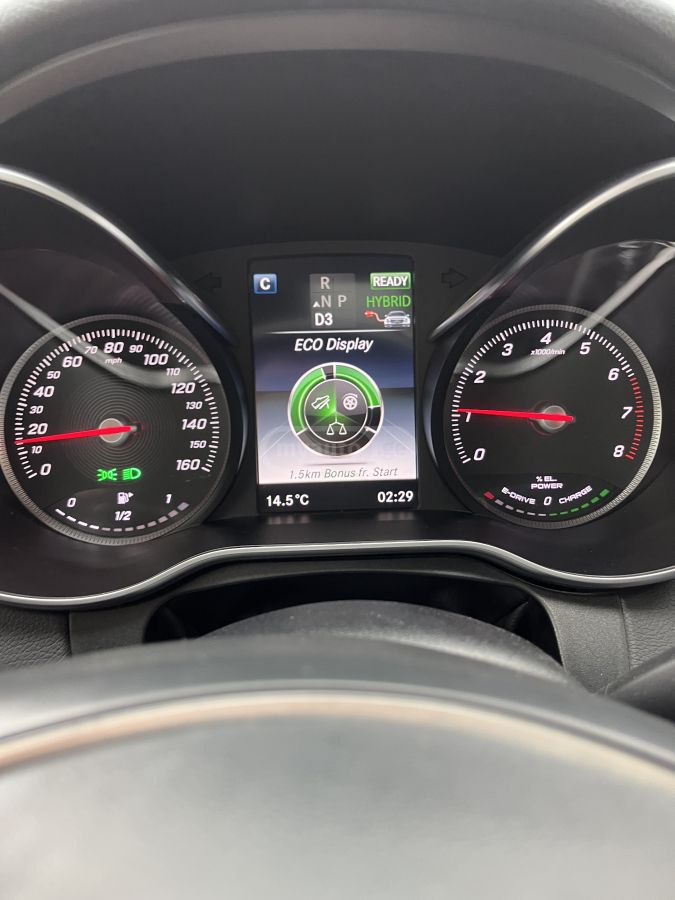 Mercedes-Benz C 300 - фото 12