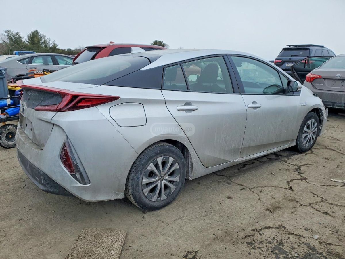 Toyota Prius Prime LE 5dr Hatchback CVT 2020 — миниатюра 3