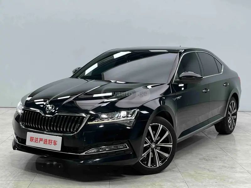 Skoda Superb 2024 — миниатюра 1