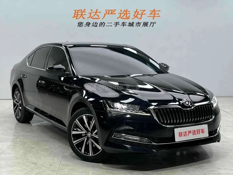 Skoda Superb 2024 — миниатюра 3