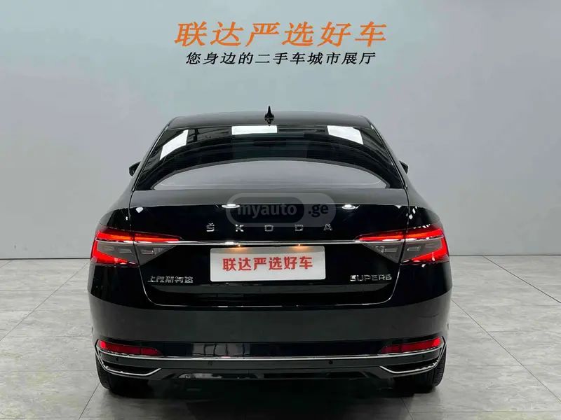 Skoda Superb 2024 — миниатюра 5