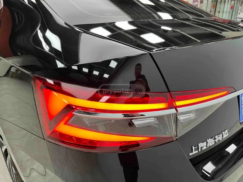 Skoda Superb 2024 — миниатюра 8