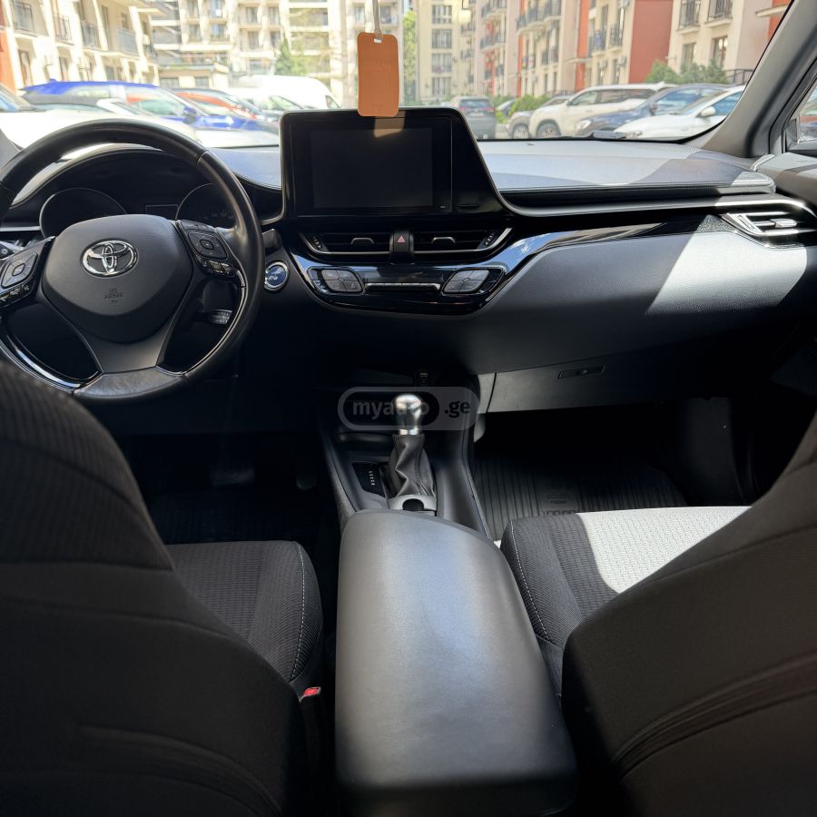 Toyota CHR - фото 7