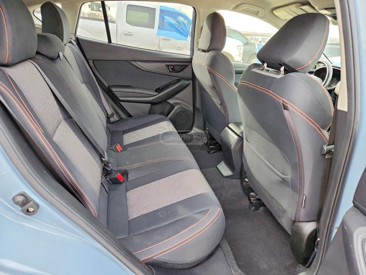 Subaru Premium 4dr All-Wheel Drive CV — миниатюра 10