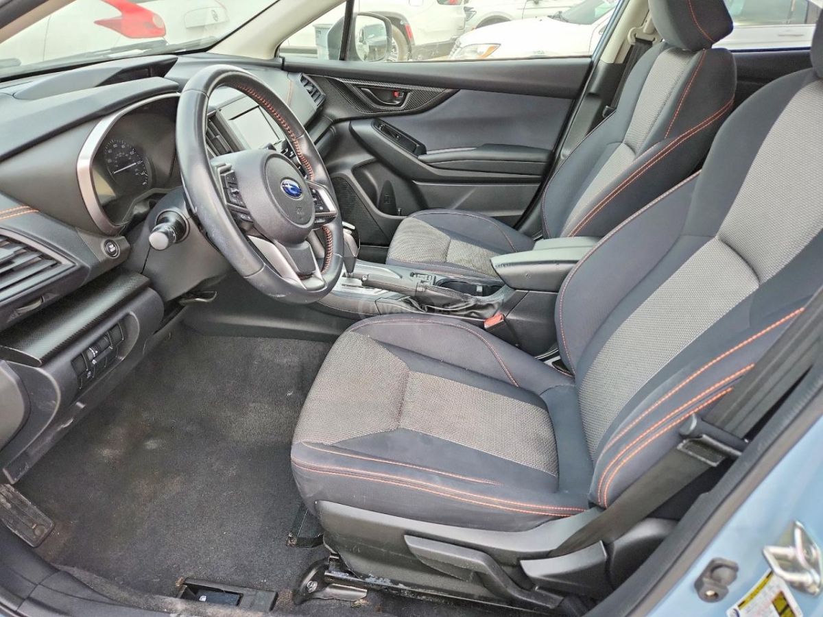 Subaru Premium 4dr All-Wheel Drive CV — миниатюра 7