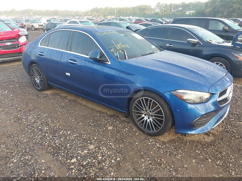 Mercedes-Benz C 300 2023 — миниатюра 1