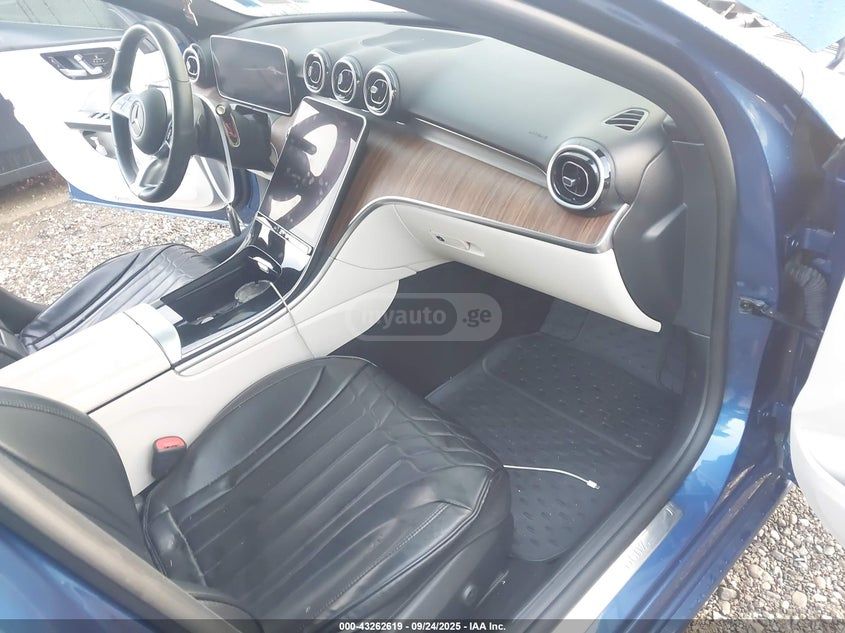 Mercedes-Benz C 300 2023 — миниатюра 5