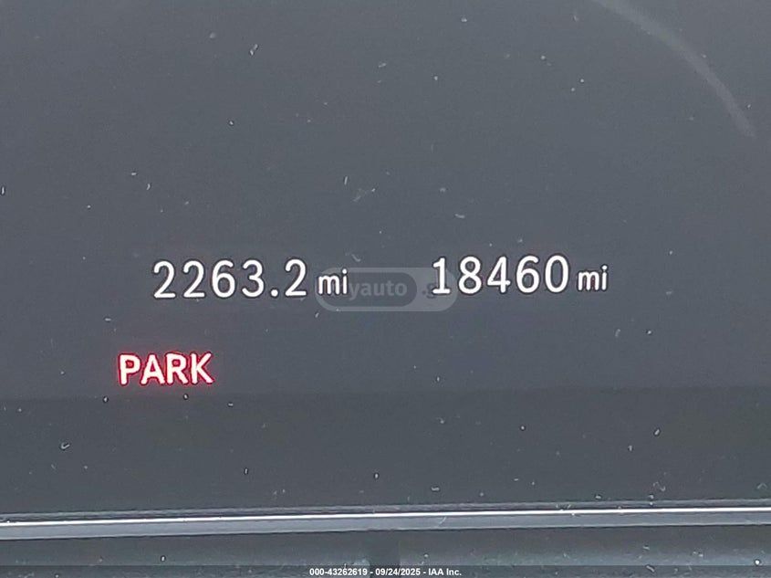 Mercedes-Benz C 300 2023 — миниатюра 7