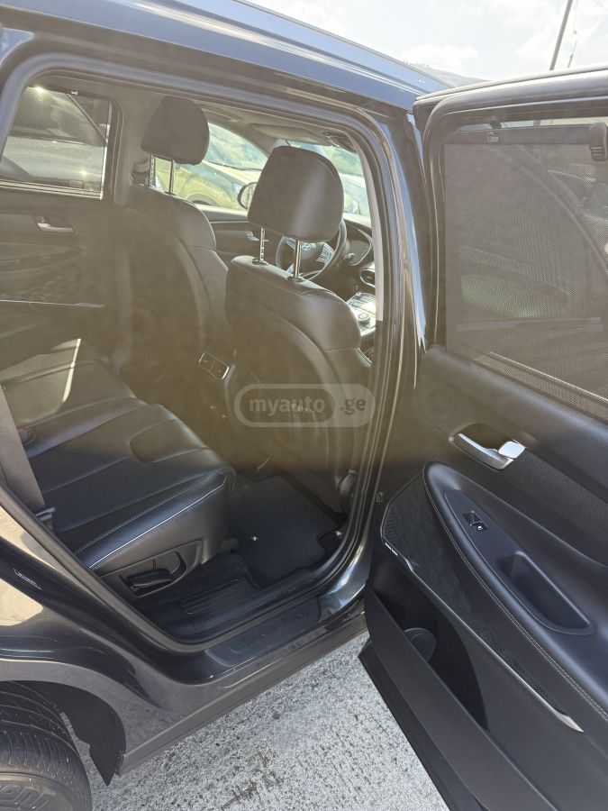 Hyundai SE 4dr Front-Wheel Drive Autom — миниатюра 6